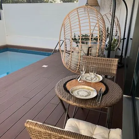 Будинок відпочинку Moradia De Luxo Com Piscina Privada Албуфейра
