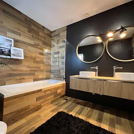 Dom wakacyjny Moradia De Luxo Com Piscina Privada Albufeira